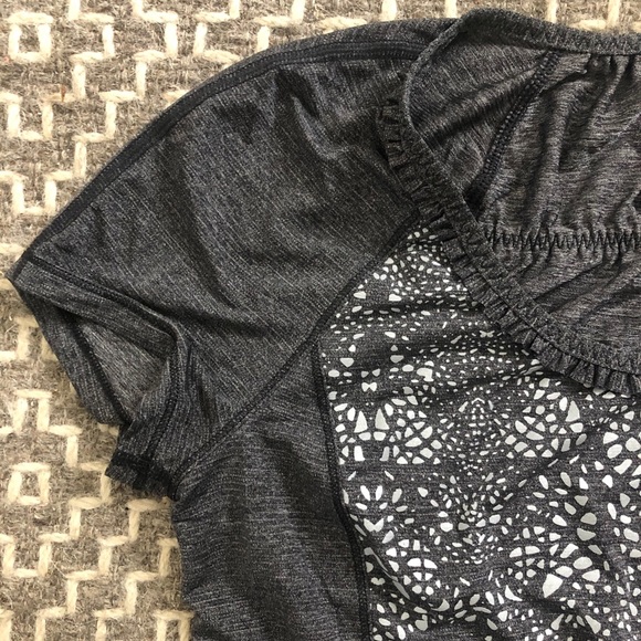 Lululemon Run Wild tee - Picture 2 of 14